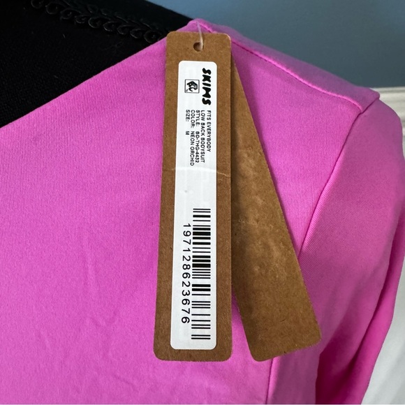 NWT Skims Fits Everybody Low Back Bodysuit ~ Neon Orchid ~ Medium ~ SOLD OUT 💗 - Picture 5 of 6
